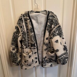Cozy Black and White Patterned Jacket